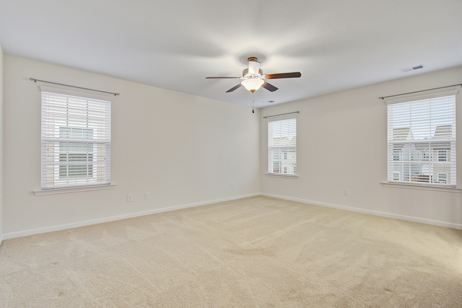 Virtual staging sample 01