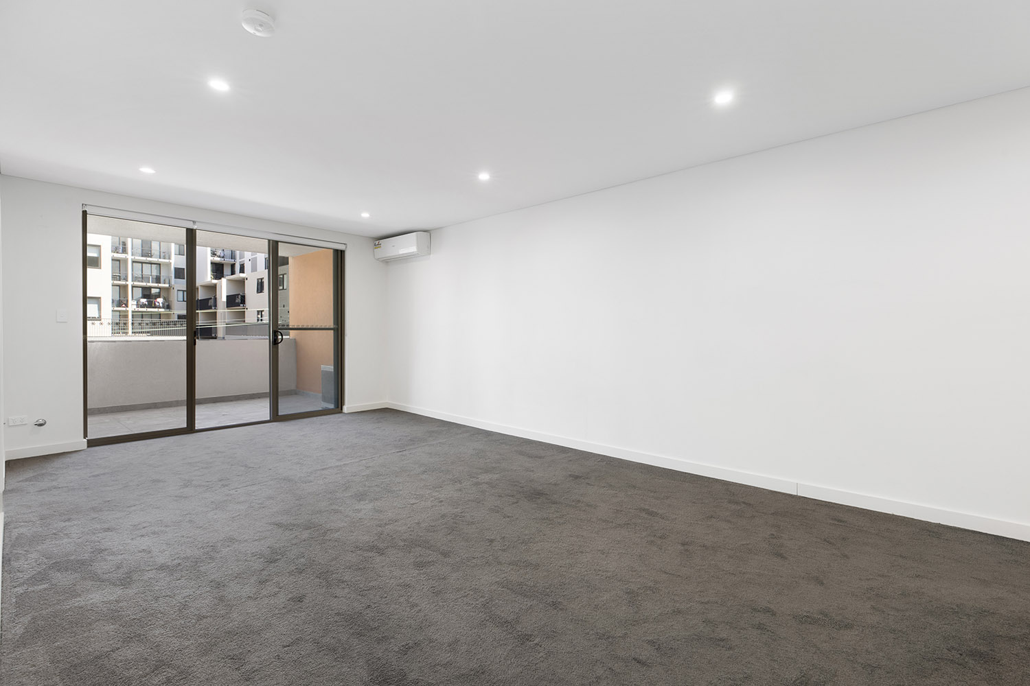 Virtual staging sample 03